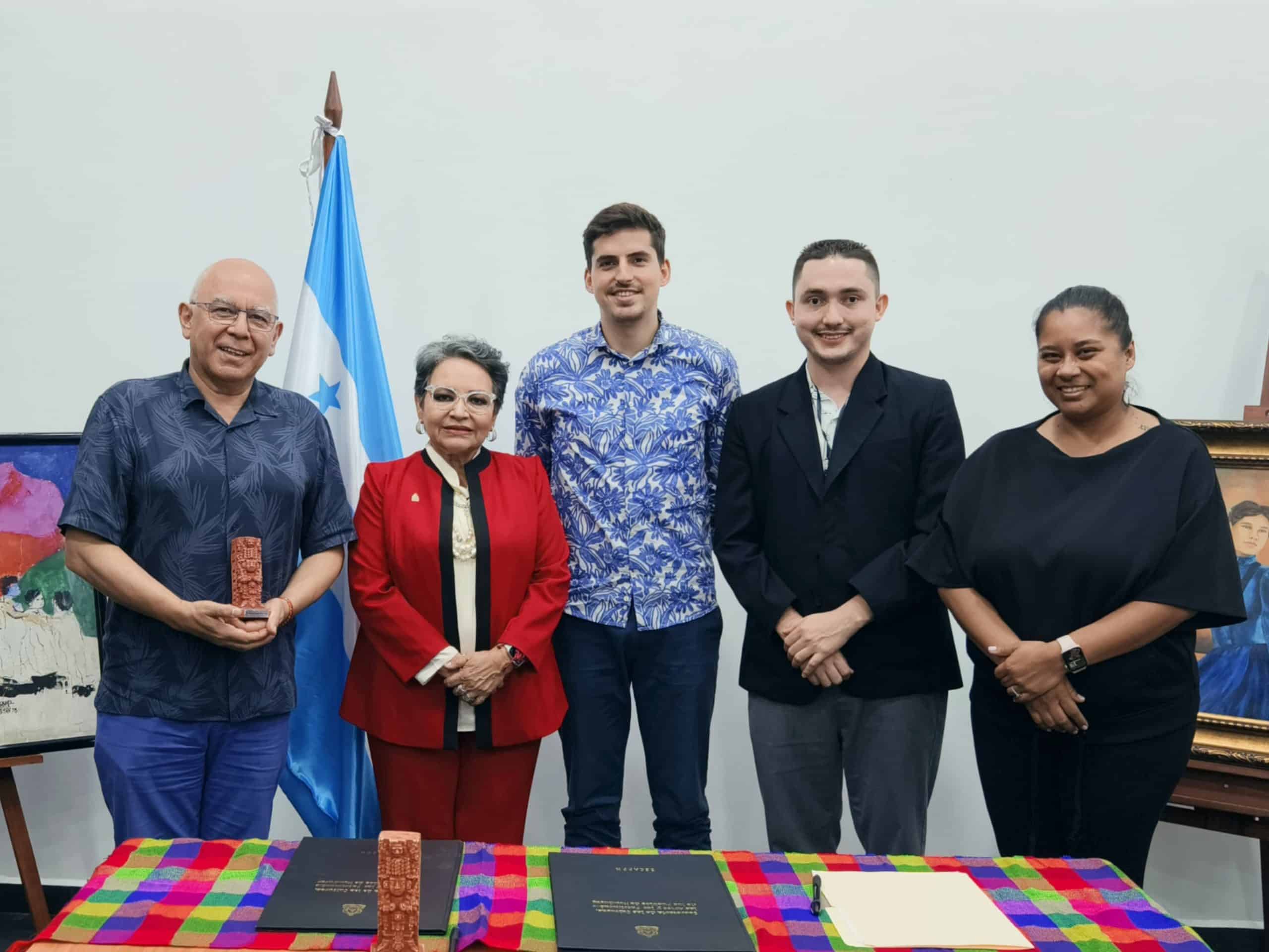 COHESIA firma un acuerdo de cooperación con el Ministerio de Cultura de Honduras